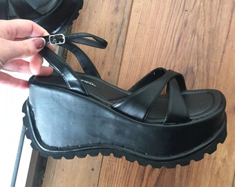 bongo platform sandals