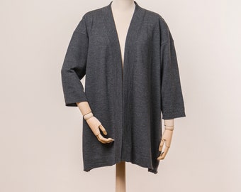 Cardigan in lana con maniche a tre quarti ,Cardigan donna a portafoglio, Charcoal Grey Loose Cardigan,kimono cardigan in lightweight wool.