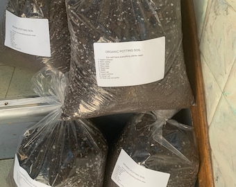 The best organic soil for container gardens/raised bed / 2 GALLONS