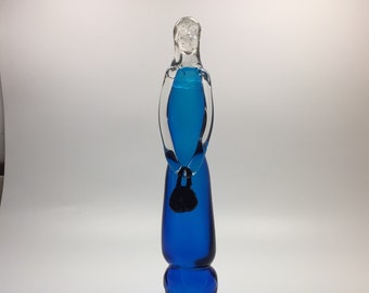 MidCentury Murano Art Glass Fashionista Figurine Vestido azul con bolso