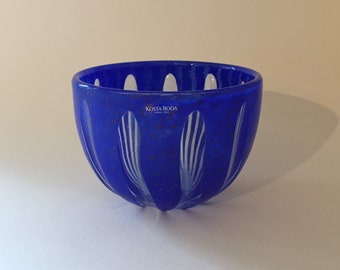 Goran Warff Kosta Boda Blue Bowl