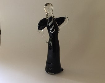 MidCentury Murano Art Glass Fashionista Figurine Vestido negro con corbata a rayas