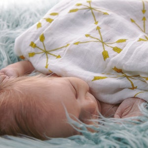 Adam And Elsa Organic Muslin Baby Swaddle Blanket SILKY SOFT Cotton Bamboo Boys & Girls Unisex Golden Bunched Arrows Pattern Yellow Gray