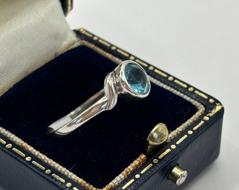 Vintage Sterling Silver Ring with Turquoise Stone, UK Size P1/2