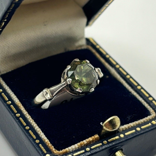 Vintage Sterling Silver Ring with Green Stone, UK Size K1/2