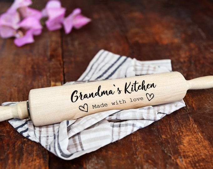 Personalized wooden rolling pin, Unique kitchen gift for grandma, Custom engraved baking accessory, Culinary dessert baker cooking utensil