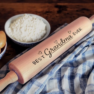 Personalized rolling pin, Unique kitchen gift for grandma, Engraved gift for baker or chef, wedding gift for mom, Funny baking rolling pin