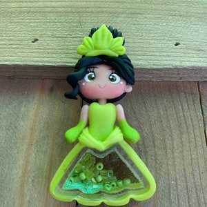 Princess Tiana Shaker Pin