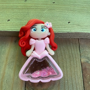 Ariel Shaker Pin