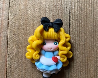 Spilla Alice con il cuore