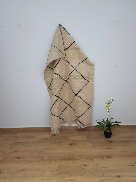 Tappeto Marocchino Bianco E Nero Tappeto Berbero Dimensioni 185 X 117 Cm