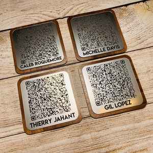 4,5 "x 4,5" Benutzerdefiniertes QR-Code-Puck-Menü - QR-Code-Karte - Langlebig - Wiederverwendbar - Restaurant - Marketing - Keine Touch-Lösung - Hergestellt in den USA
