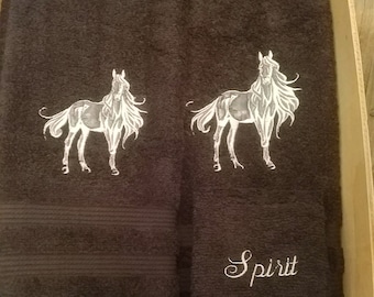 Embroidered Bath Towel Set &quot;Spirit Horse&quot; - Luxury Horse Towel Set - Equestrian - Western Bath Towels - Horse Decor - Gifts for Horse Lovers