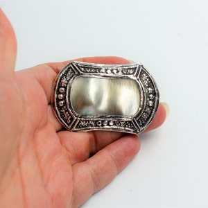Beautifull Vintage Silver brooch with double Mabe blister pearl shell image 4