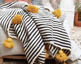 FREE SHIPPING,Moroccan blanket,pomPom throw blankets,coverbed,ivory wool blanket,handmade blanket,pompom throw,King Bed size blanket,Bedding
