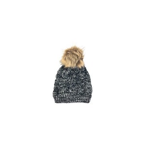 Puede incluir: Gorro de punto negro y blanco con un pomp&oacute;n de piel sint&eacute;tica marr&oacute;n.