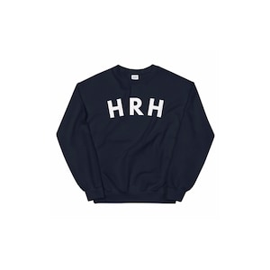 ネイビーブルーの HRH スウェットシャツ - 王室にインスパイアされたコレクション。PopSugar ホリデーギフトガイドに掲載