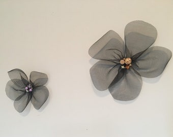 Mesh Flowers with beads, wall decor. free shipping, Mesh sculpture. 100% Handmade. Wall hanging.  Natural design. 3D.