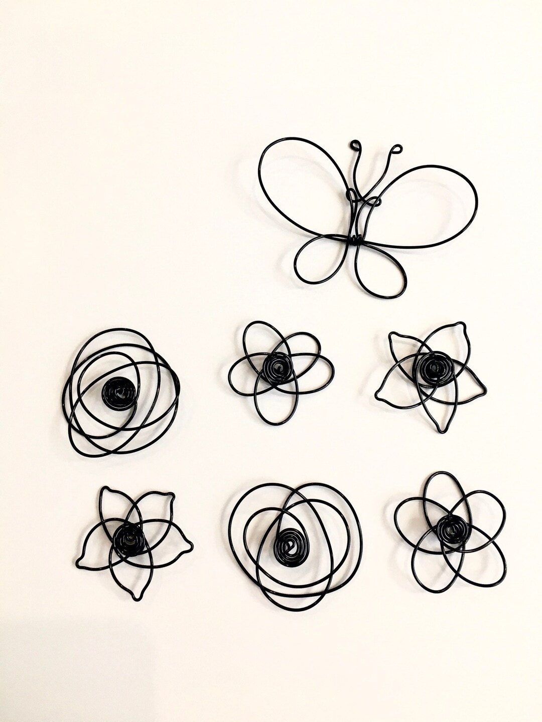 Home Decor. Wire Art, Wall Decor. A Set of Extra Small 6 Flowers. Black