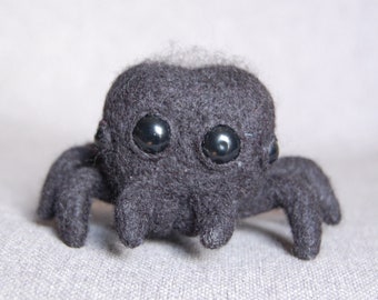 Spider Arachnid toy Needle felt animal Nursery decor Sculpture spooky spiders Halloween decorations Cute monster wool