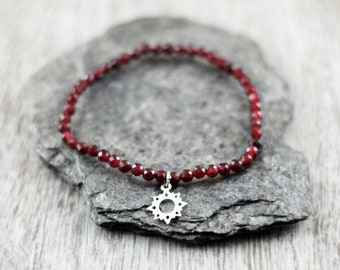 Garnet bracelet faceted (optionally with 925 silver pendant)