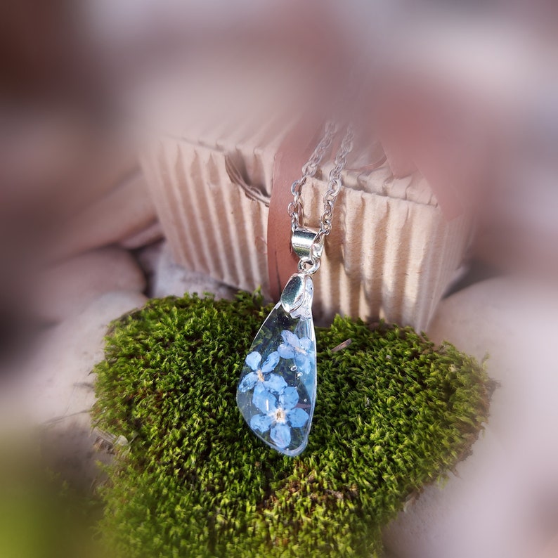 Flower Preservation Necklace Pressed Flower Necklace Purple Etsy