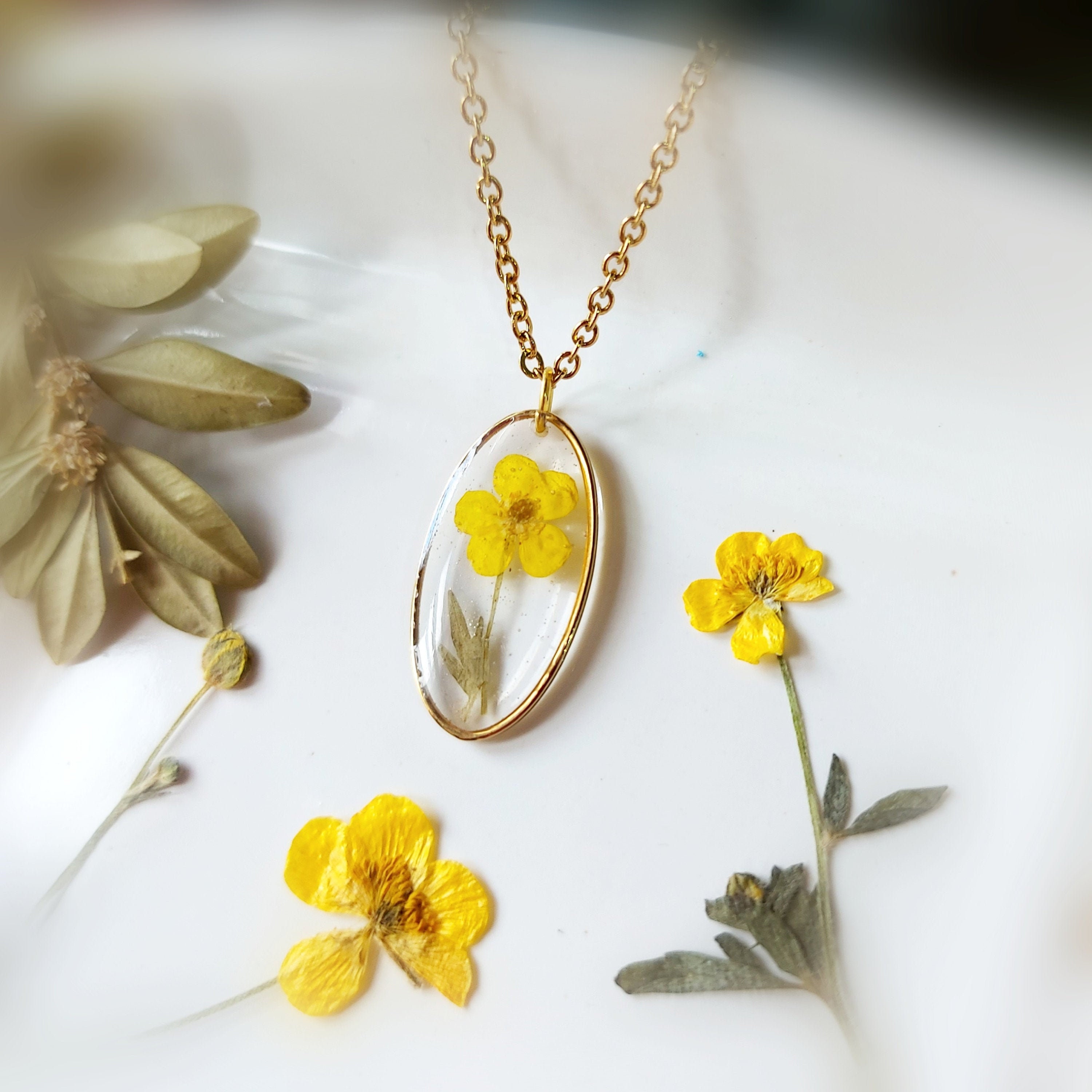 Handmade Birth Flower Resin Necklace Gift