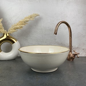 Minimaliste white & gold rim for luxury bathroom sink - countertop handcrafted simplistic washbasin