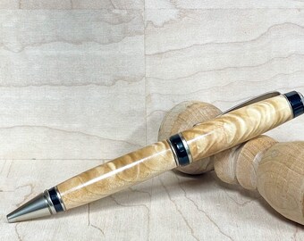 Penna a sfera in acero argentato riccio / Penne personalizzate / Incisione monogramma disponibile / Penna in legno fatta a mano