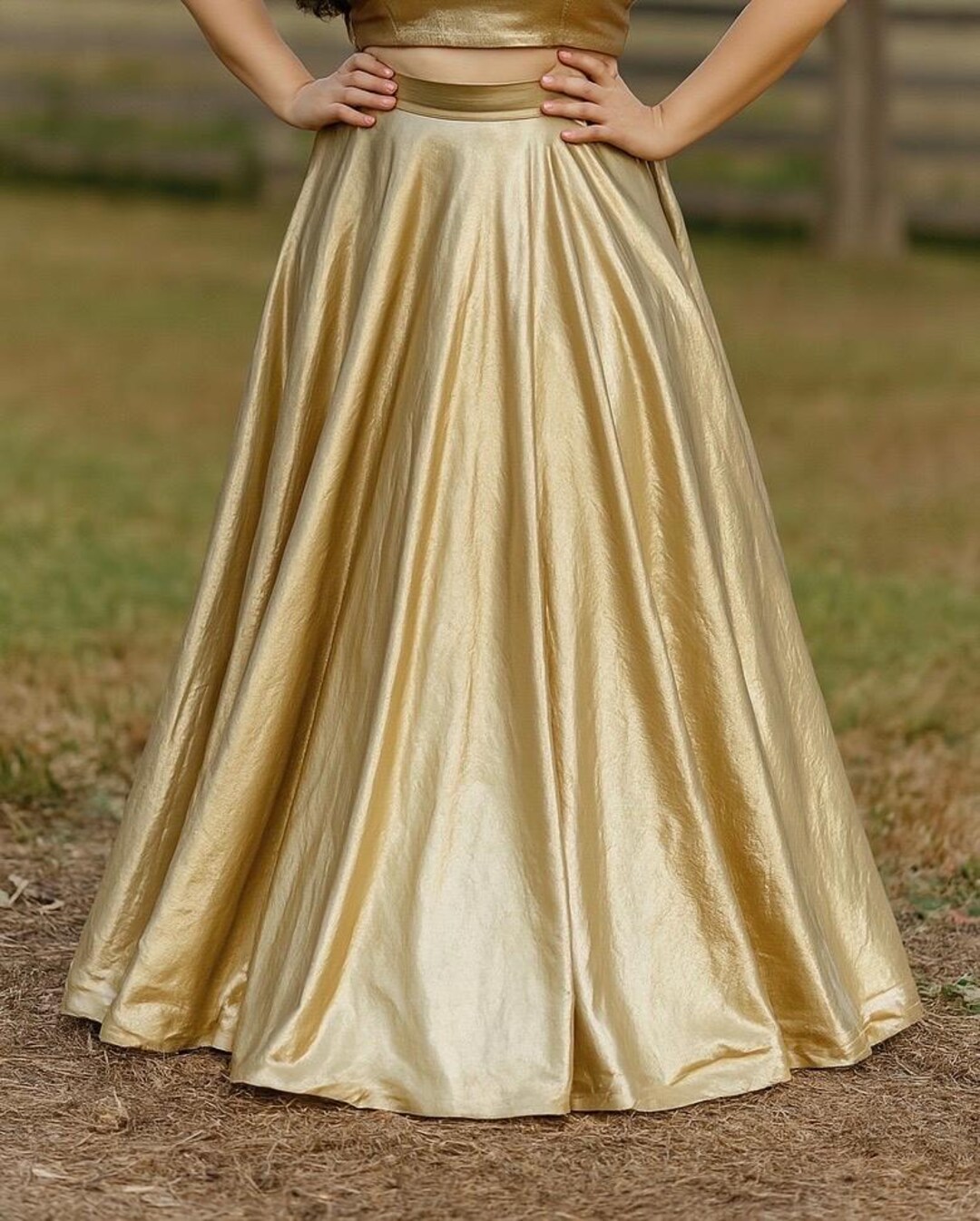 golden skirt dress In Stock Size S (waist 26 In /length 39.4 in): Sequin Gold Skirt, Party Skirt, Sparkle Skirt, Floor Sequin Skirt