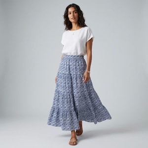 Falda larga de algodón con estampado floral, estilo bohemio, con volantes, cintura elástica, ideal para el verano. Vestido azul estampado.