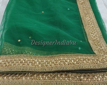 Dupatta en filet vert émeraude : étole indienne pour chunni pour mariage avec travail de la pierre