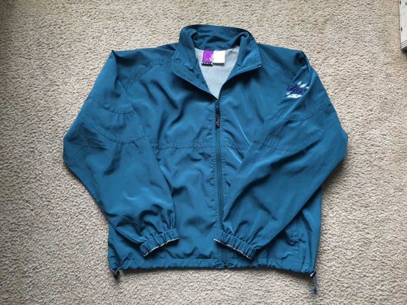 asics windbreaker jacket