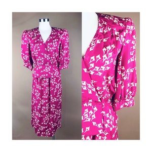 Vintage Women’s Size S Silk Pink and White Patterned Skirt and Top Set