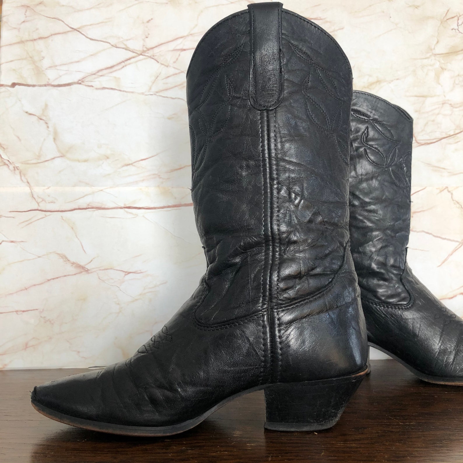 laredo women's black cowboy boots
