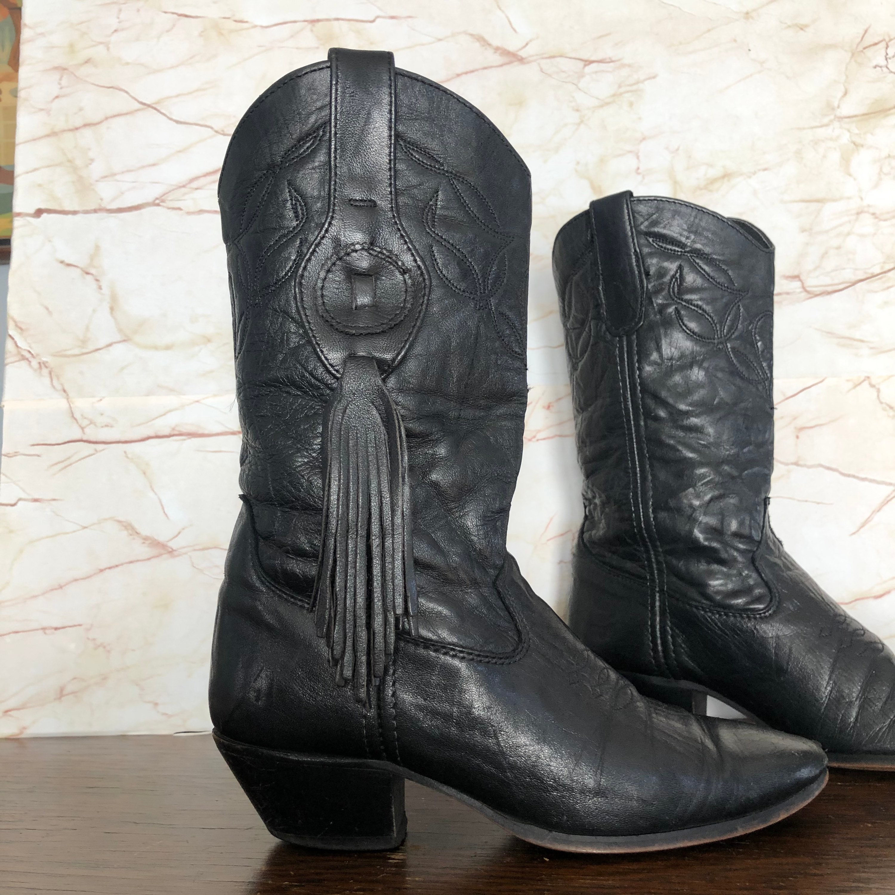 laredo women's black cowboy boots