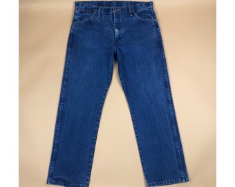 Vintage Men’s 36 inch Waist x 29.5 inch Inseam Dark Wash Wrangler Straight Leg Jeans