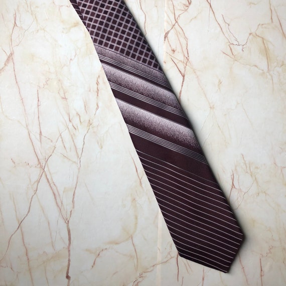 Vintage JCPenny Contemporary Maroon and White Tie - image 4