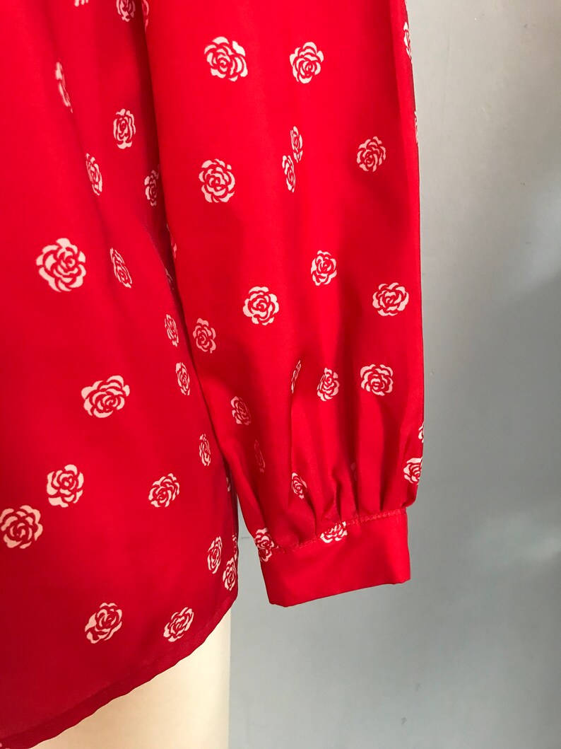 Vintage Smith /& Jones Red Rose Blouse