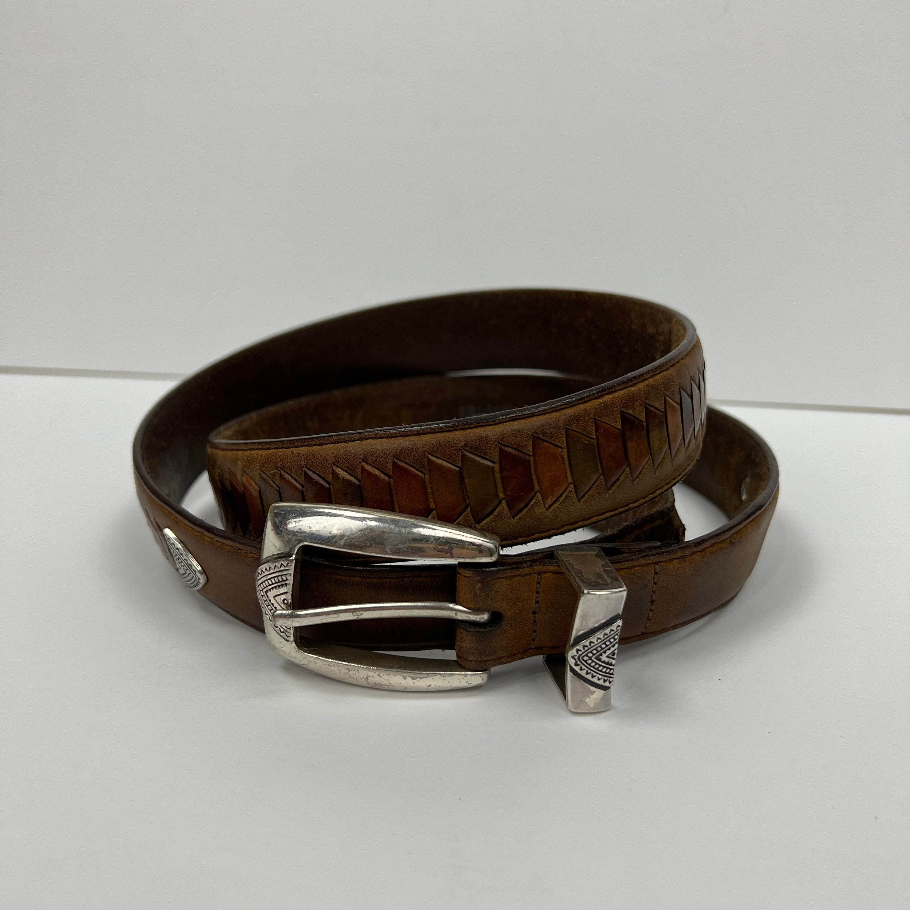 Vintage Light Brown Leather Belt With Triangle Leather  display picture 3