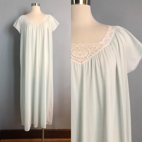 Vintage Miss Elaine Nightgown