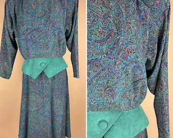 Vintage Women's Size M Blue and Green Paisley 2 Piece Set Skirt and Long Sleeve Top