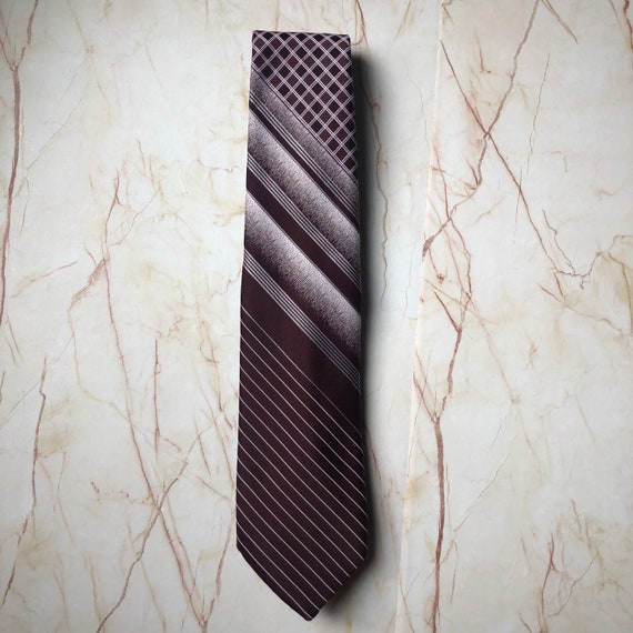 Vintage JCPenny Contemporary Maroon and White Tie - image 2