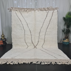 AUTHENTIC MOROCCAN RUG, Moroccan Beni Ouarain, Geometric Rug, White & Beige Rug, Handmade Wool Rug, Moroccan Berber Carpet, Moroccan Rug.