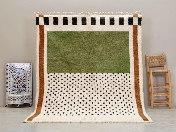 MODERN MOROCCAN RUG, Olive Green & White Wool Carpet, Dotted Berber Design, Handwoven Beni Ourain Rug, Artisan Custom Rug for Living Room.
