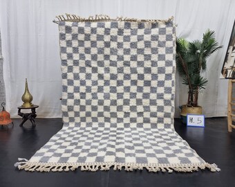 AMAZING MOROCCAN RUG ,Beni Ourain Rug 8x5, White And Gray Handmade Wool  Rug,Berber Rug, Checkered Rug, Azilal Berber Rug, Handwoven Carpet