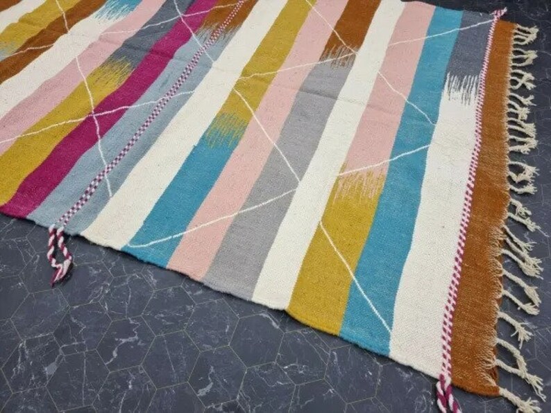 TAPPETO KILIM UNICO, tappeto a tessitura piatta, tappeto tessuto Kilim, tappeto colorato, tappeto geometrico personalizzato, tappeto ad area, tappeto marocchino, tappeto in lana intrecciata a mano, tappeto Funky immagine 5