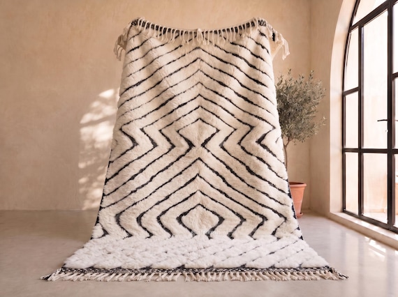 TUFTED RUG, Custom Beni Ouarin Rug, White & Black Moroccan Rug, Handmade Berber Carpet, Wool Area Rug, Gorgeous Shag Rug.