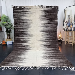 ARTISTIC ZANAFI RUG, Custom Handmade Rug, Moroccan Kilim Rug, Flatweave Rug, Black and White Rug, Striped Wool Rug, Berber Rug, Area Rug.