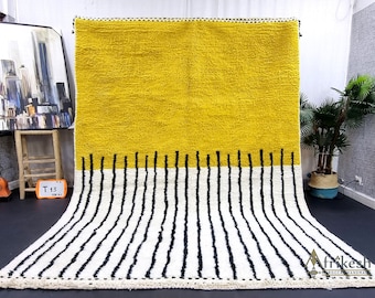 STUNNING BENIOURAIN RUG, Custom Moroccan Rug, Unique Yellow and White Rug, Handmade Berber Rug, Striped Area Carpet, Handwoven Wool Rug.
